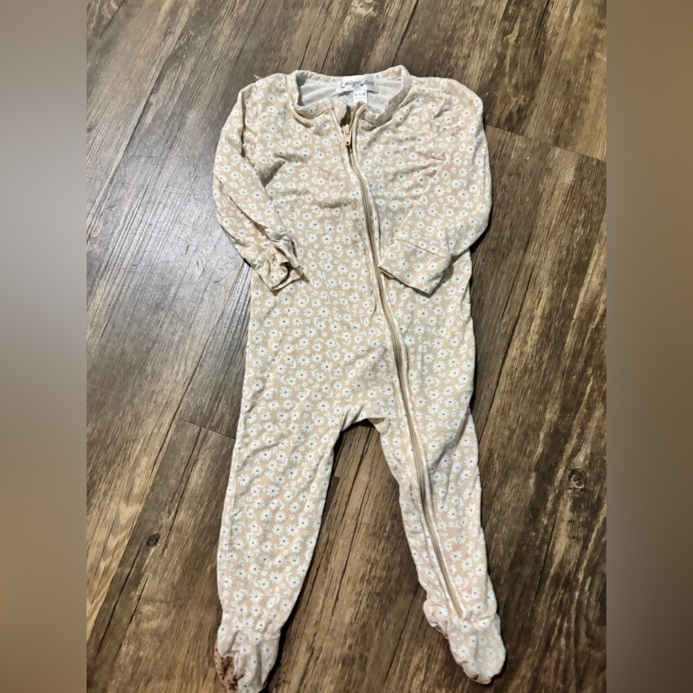 Adorable Beige Floral Kids Footie